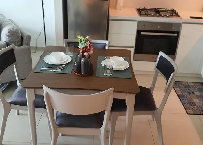 Svizona Premium 2Bhk, Burj Khalifa View, Downtown Dubai
